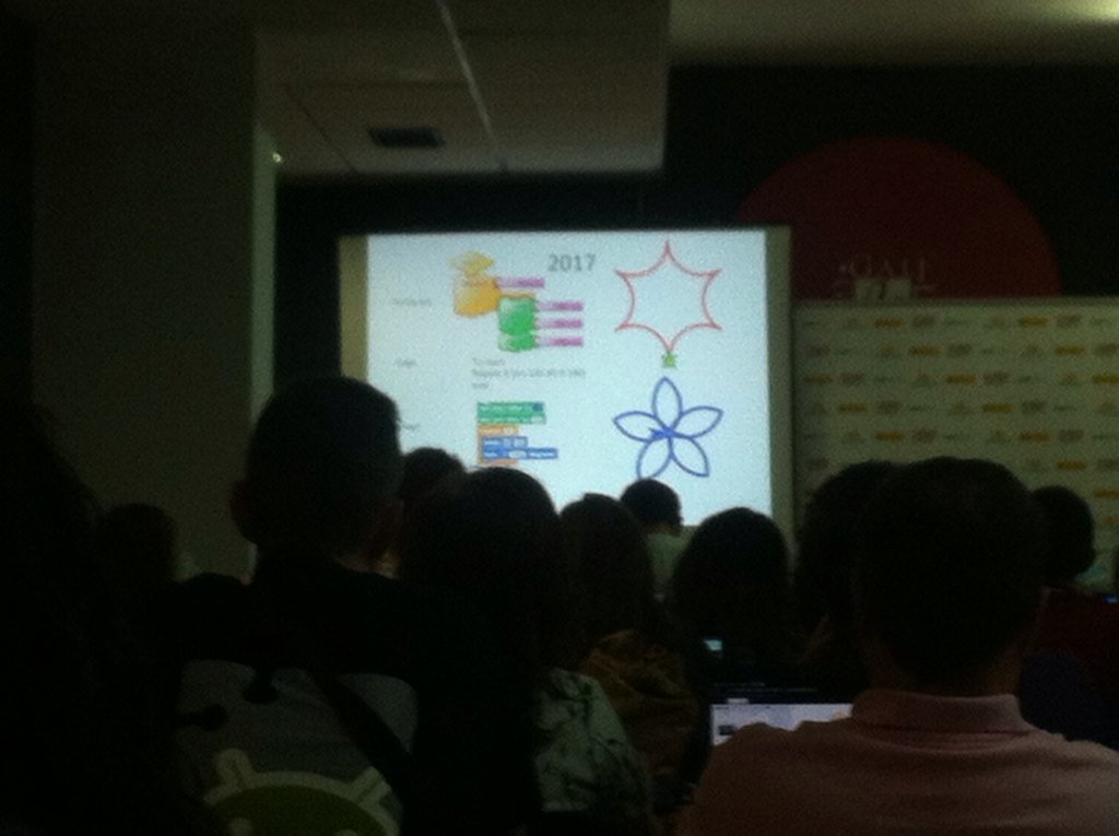 Scratch, juegos e historias, snap!    otras posibilidades incorporadas, Cyntia Solomon #MECD_UIMP17