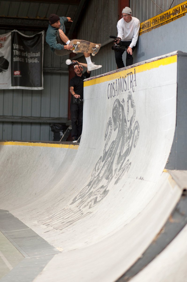 #SantaCruzEuroTour au #skatepark de #Chelles ! Chaud bouillant !!!! #cosanostraskatepark