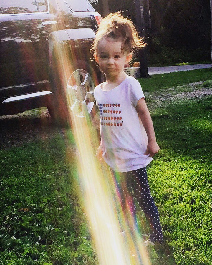 peytonhopper's tweet photo. This little girl 😍😍 https://t.co/KShwNHLKQm