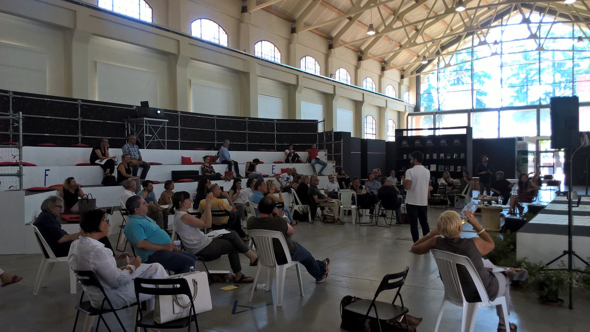 CGILincontri's tweet photo. #cantierecgil Diego Ceccobelli No Facebook, no “party”? La comunicazione politica al tempo dei social media #cgilincontri https://t.co/bNRcwsnFb4