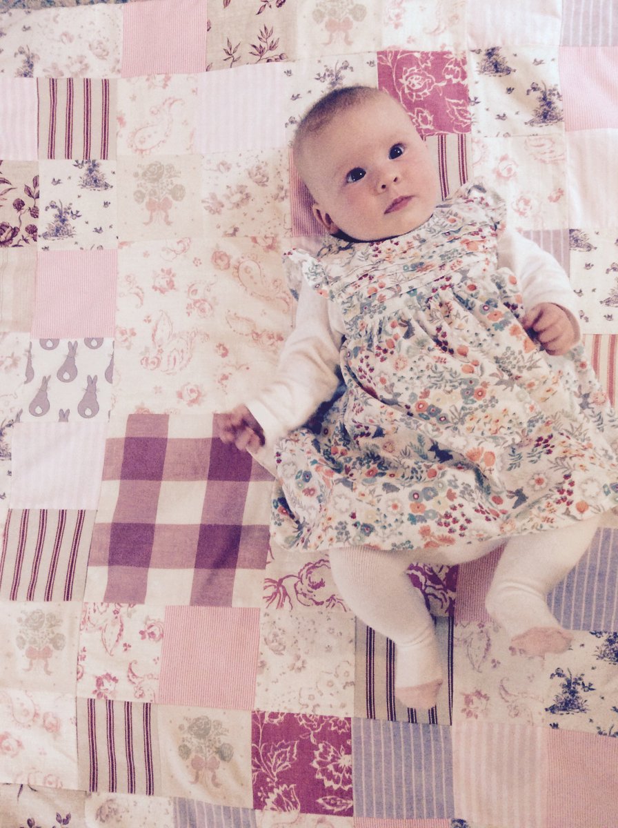 Flossie&Bumble tweet media