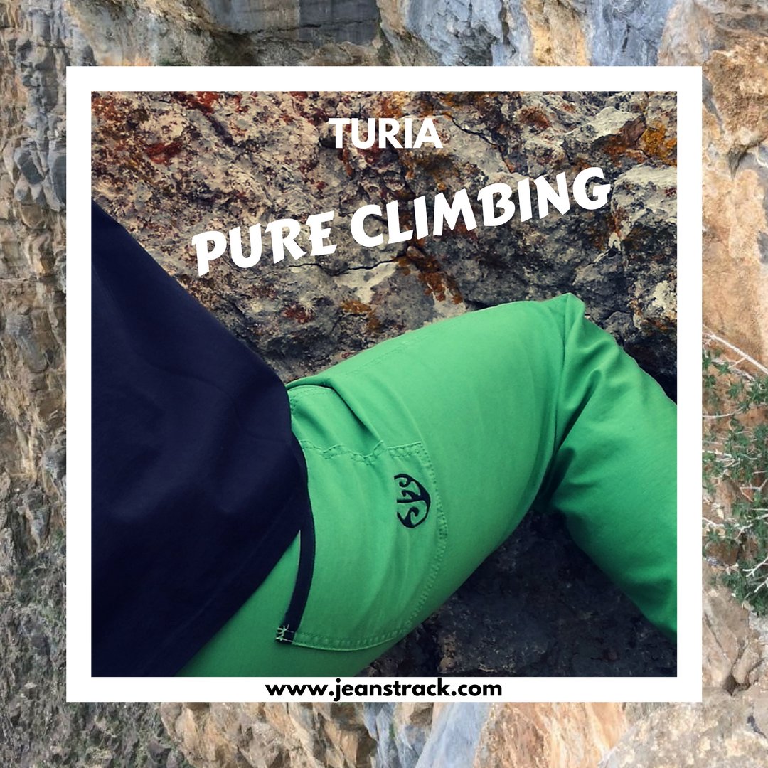 Igual que tu te adaptas a la roca, este pantalón se adapta a tu cuerpo 👖🏔jeanstrack.com
#jeans #sport #climbing #escalada #boulder