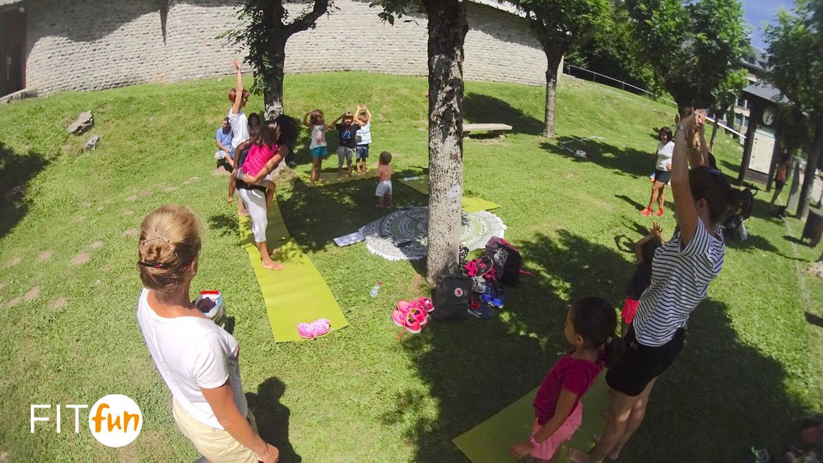 Hoy nuestra Zona FIT Fun esta en Glacis Ciudadela de Jaca. Ven gratis con los peques. De 18 a 20 y de 10:30 a 12 horas.