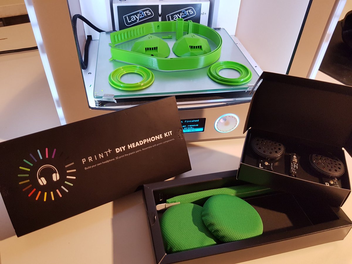 Print your own customized headphones with <a href="/printplus_diy/">print+ DIY products</a> on the <a href="/Ultimaker/">UltiMaker</a>