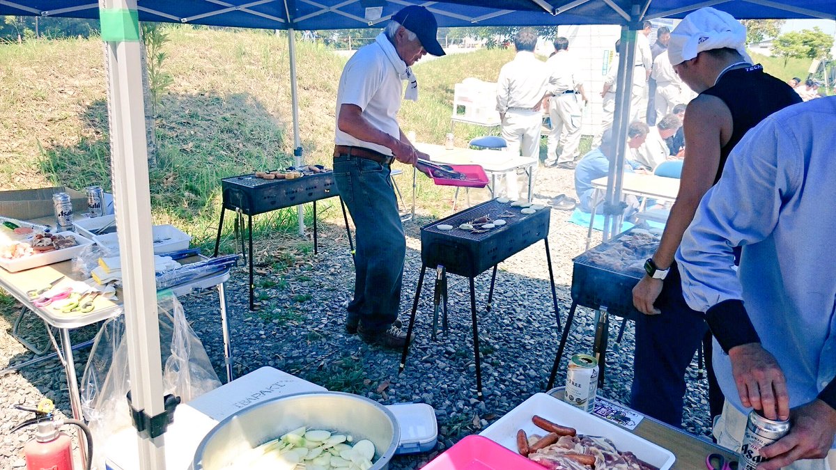 まんぷくちゃん 出張bbq 満福茨城 V Twitter 本日のお客様 青空の下で食べるお肉 最高ですね 企業様の懇親会など 大人数での バーベキューも満福なら楽チン 人数が多いほどお得です ご利用ありがとうございました Bbq 出張バーベキュー 満福 懇親会