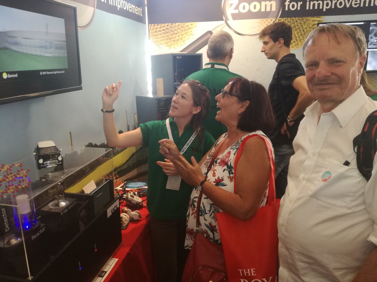 EmmaJCampbell64's tweet photo. If anyone is around London this weekend come visit our @RS_Zoom  exhibit at @royalsociety #summerscience exhibition! https://t.co/3UcAHmzTx9