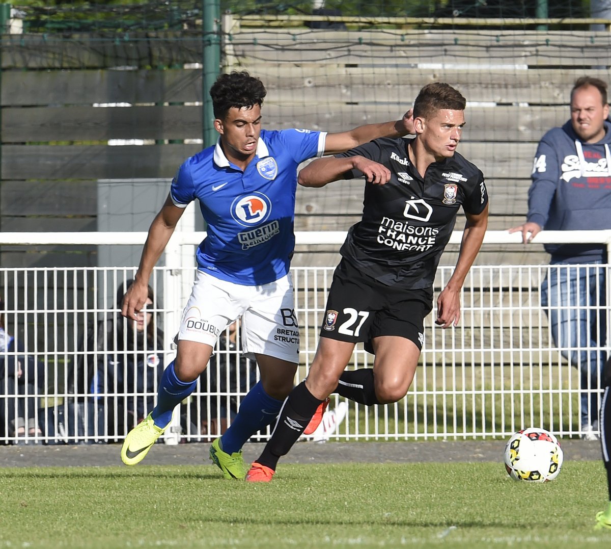 Reprise - Matchs Amicaux 2017/2018 - Page 2 DEIdDQeWsAASZcW