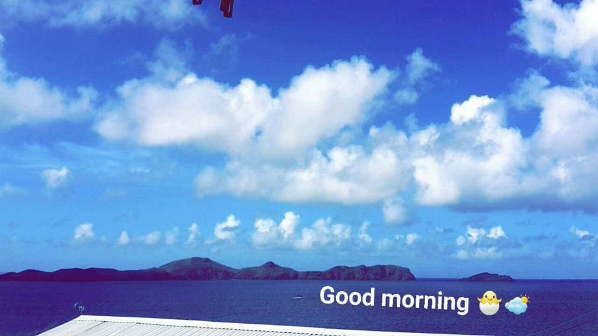 guavajellybean's tweet photo. Isle de Quatre. #visitSVG #do32 💙💛💚 https://t.co/6kEHRVoNnS