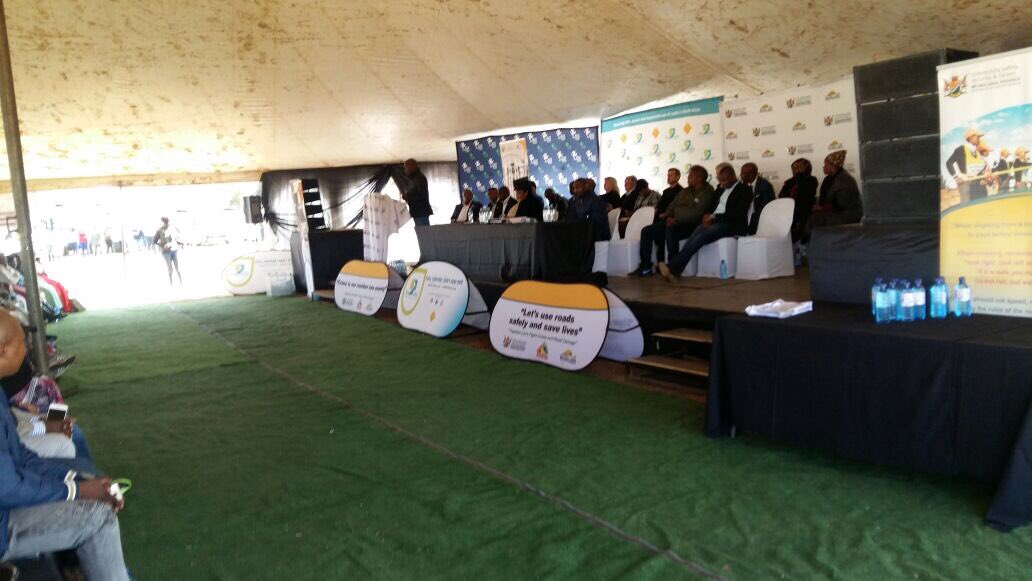 TrafficRTMC's tweet photo. #MPCrash:Memorial service underway at the local stadium at Emthonjeni Township in Machadodorp.@GovernmentZA @DoTransport @_ArriveAlive https://t.co/y8rUUmAu2T