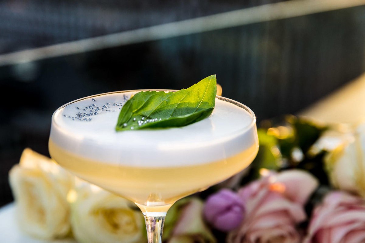 "Because no great story ever started with a salad..." It's Friday, come join us! #radiorooftoplondon 
<a href="/MELondonHotel/">ME London Hotel</a>