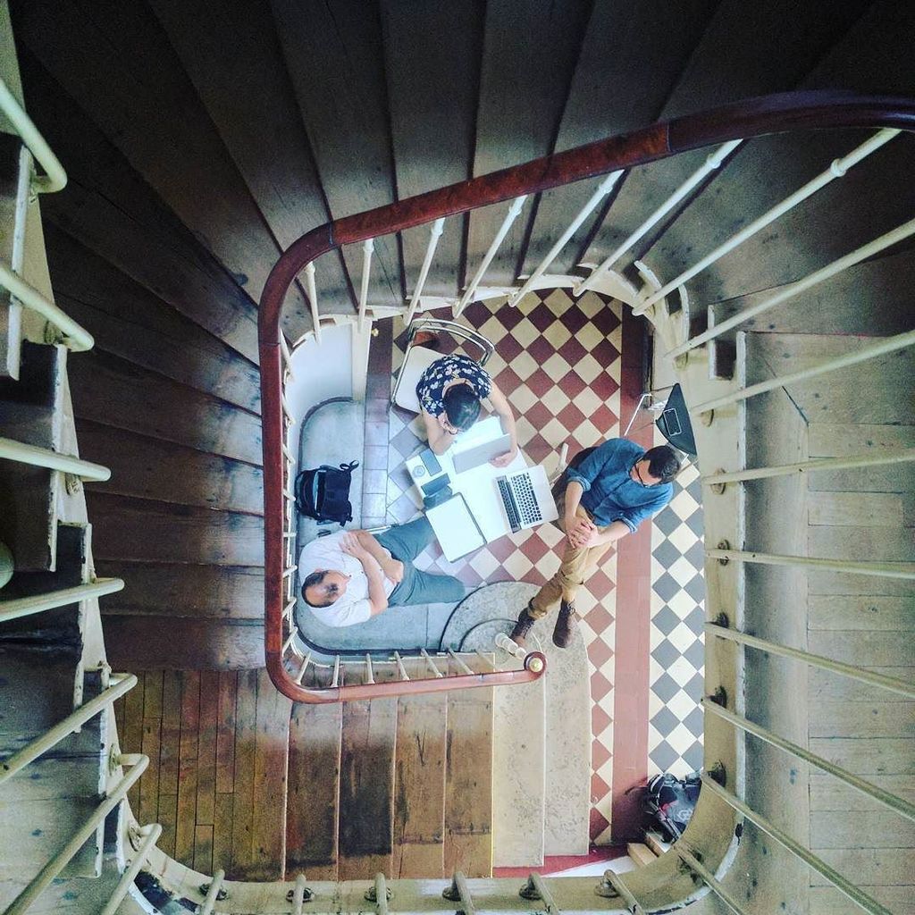 WorklabParis's tweet image. Chercher l'endroit le plus frais pour travailler 😊 #worklabparis #coworking #digitalnomad #lesgrandsvoisins #workp… ift.tt/2sUhbW5