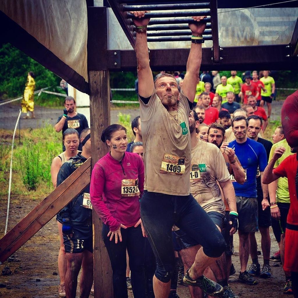 webcuriousanima's tweet photo. Monkey Bar #mudday2017 https://t.co/YEVWMETssJ https://t.co/JJ9zQl71Xa