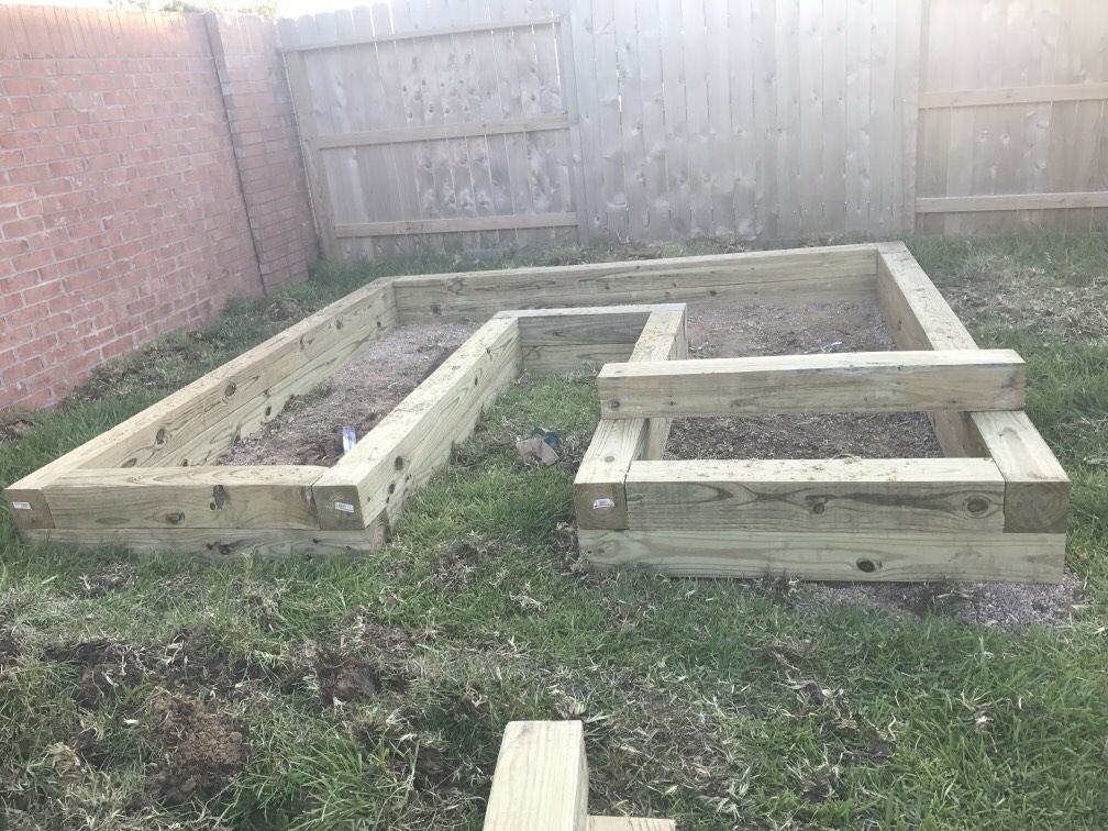 UniqueMaintena2's tweet photo. Check out this awesome planter box!! #outdoor #plants #summer #sugarland #homeowners #fortbendcounty https://t.co/ZmoYKdLHBj