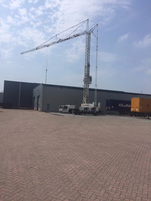 Ruimte maken voor nieuwe ontwikkelingen - Sloop is begonnen 
4 docks gaan verdwijnen