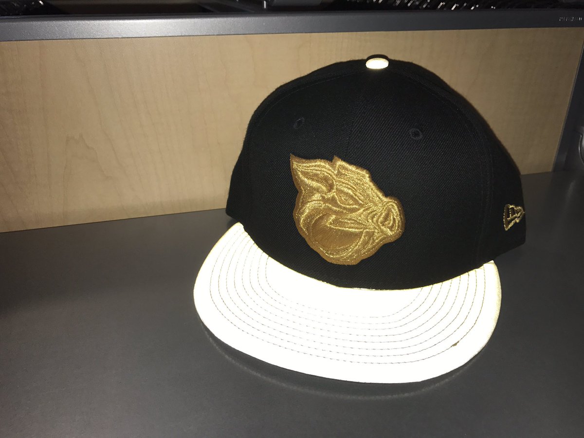 IronPigs's tweet photo. New in store: Get your hands on our Reflective Visor SnapBack! 
#ItsLit 

Shop now ➡️ https://t.co/DpP8xdipon https://t.co/kEWpOMroVU