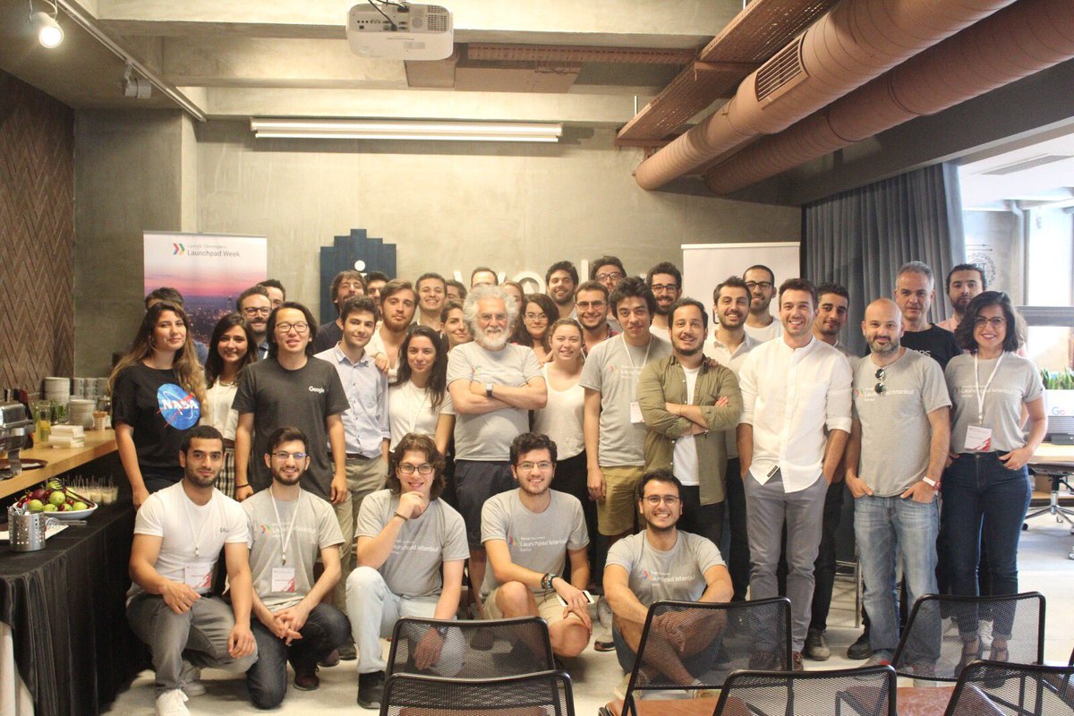garajco's tweet image. Google Launchpad Class 2&apos;yi başarıyla tamamladık. Bu hafta boyunca yanımızda olan herkese çok teşekkür ediyoruz✌🏼 
#googlelaunchpadweek