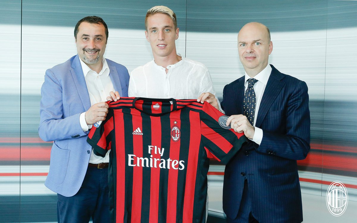AC Milan on Twitter: "#ACMilan the signing of Andrea Conti from @Atalanta_BC, through 30 June 2022 👉🏻 https://t.co/6p7vBFlkDc #welcomeConti https://t.co/V0OlD3mYPN" Twitter