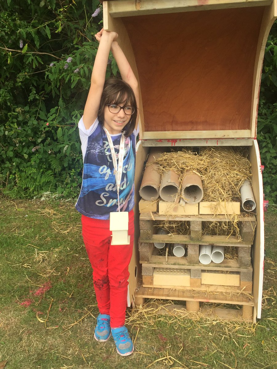 BlaenbaglanPrim's tweet photo. Fantastic day @NPTHomes children enjoyed it #bugshotel https://t.co/16zacUU4Se