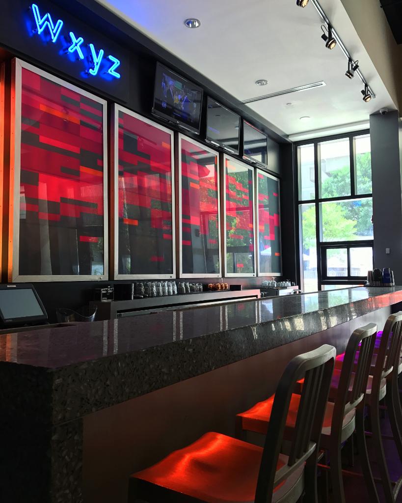AloftAtlantaDtn's tweet photo. T-1 hour until happy hour starts! W XYZ Bar is almost ready to kick off the weekend. HH is from 4-6pm! #TGIF #alofthotels #wxyz https://t.co/Aj6tVihFQA