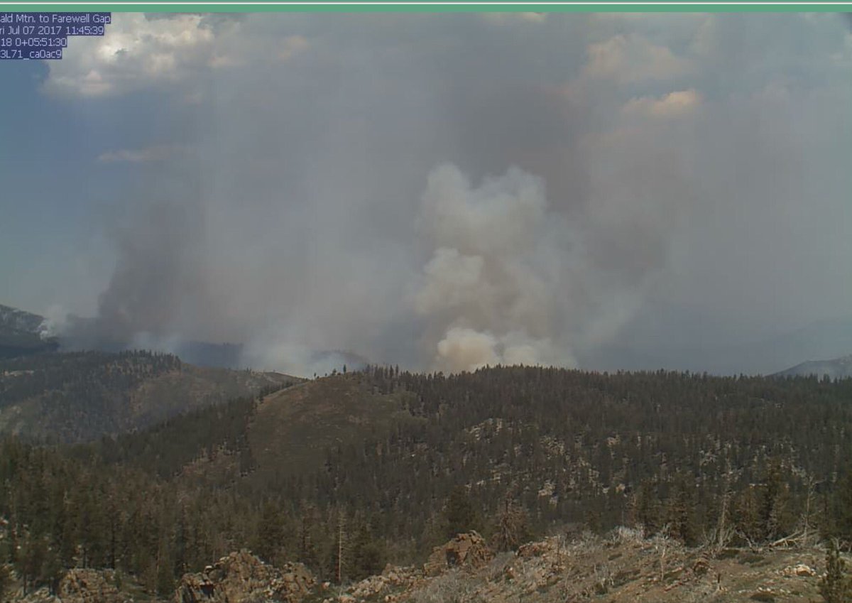 mofilly's tweet image. Webcam view- #hawkfire #cafire #kerncounty
