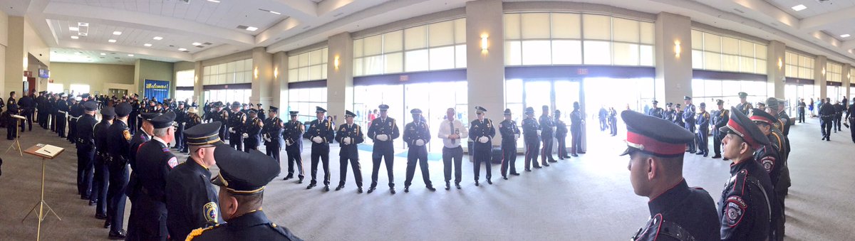 CityofMcAllen's tweet photo. McAllen PD's Honor Guard attended funeral services for fallen @SATXPolice officer
Miguel Moreno III. #SAstrong #PrayForSAPD #PayingRespect https://t.co/Nwh9Mp2YOR
