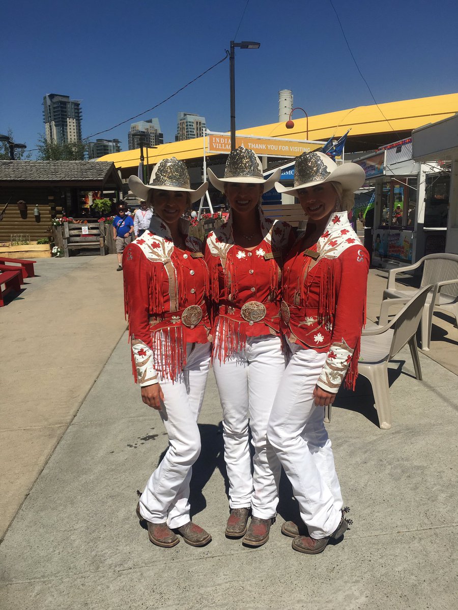 CsPrincess_'s tweet photo. Getting excited for @calgarystampede Rodeo Grand Entry - 20 minutes now! Wave! #stampederodeo #stampede2017 #csroyalty https://t.co/velvBXSrKA