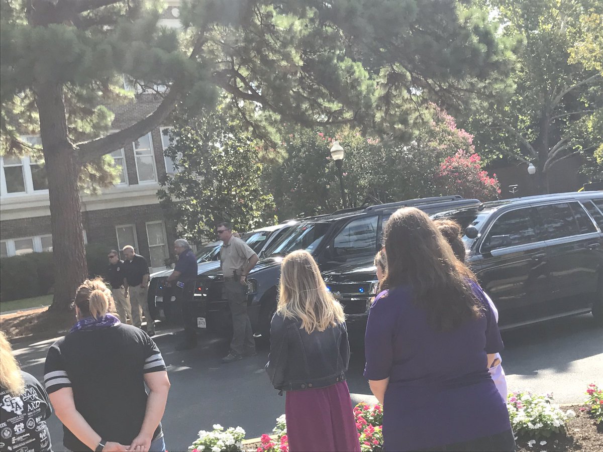 SFAJessica's tweet photo. SFA UPD showed a moment of silence for the officers killed in Dallas. @SFASUadmissions #backtheblue https://t.co/EUstptpwUR