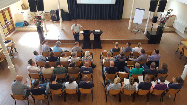 Verlopen van de tweejaarstermijn van #PAS-vergunningen in zicht.  #PAS-Campus organiseerde kennisbijeenkomst. goo.gl/QP7y5w