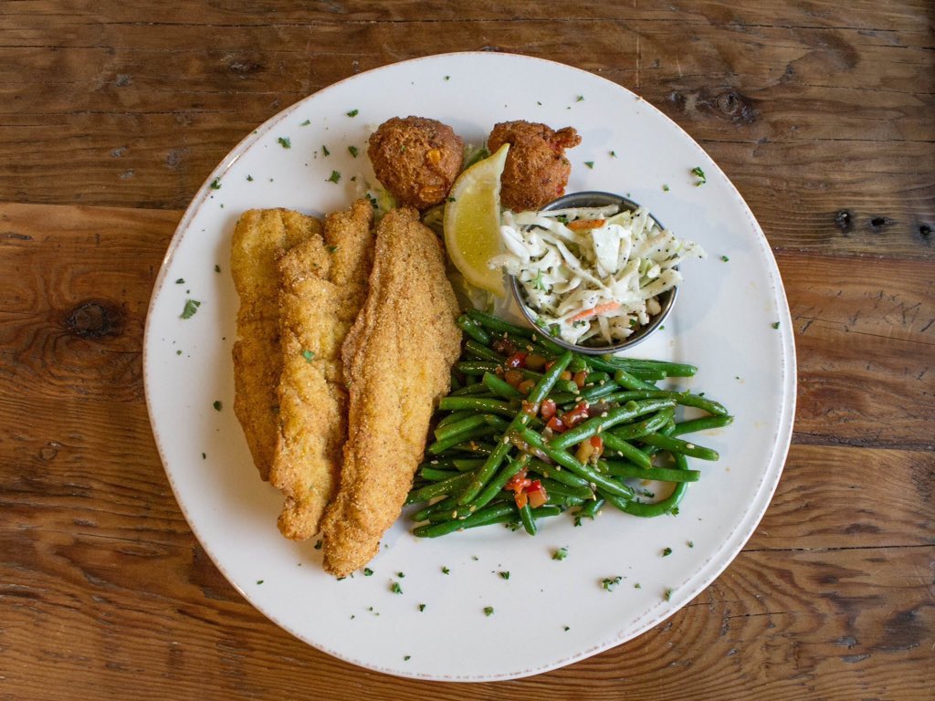 samstaproom's tweet photo. Happy Catfish Friday! https://t.co/e8QUAPX3Pn