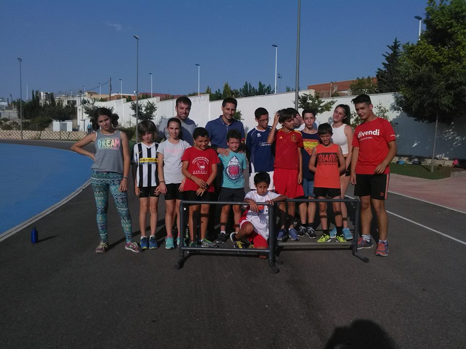 Juan Manuel Molina visitó a la cantera atlética de Molina de Segura fb.me/8LwBT21G0