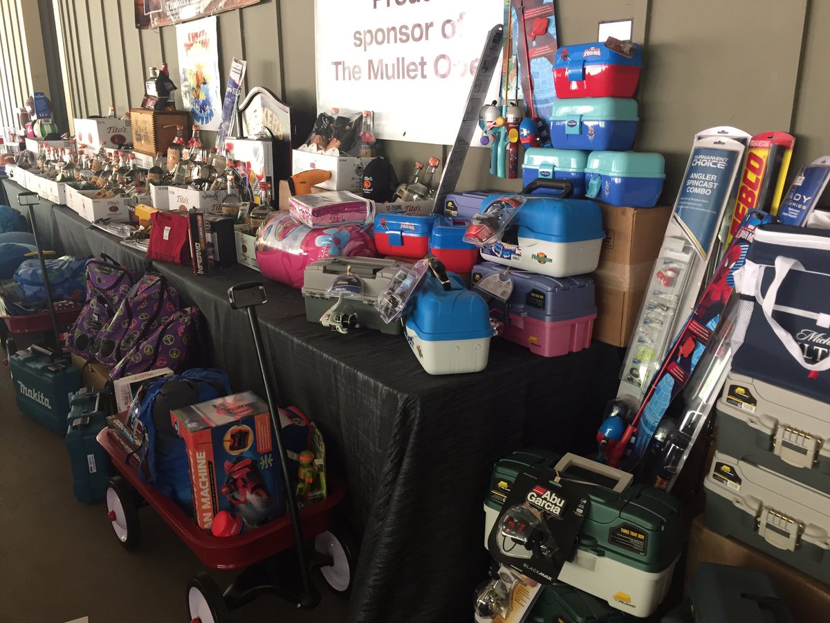BuckyandErin's tweet photo. Gearing up for the 17th Annual #MulletOpen at @WDGolfClub ⛳️️ benefitting The Refuge Ranch Austin. To help, visit https://t.co/ebwYOM6Peh https://t.co/3gCNQSRM4m