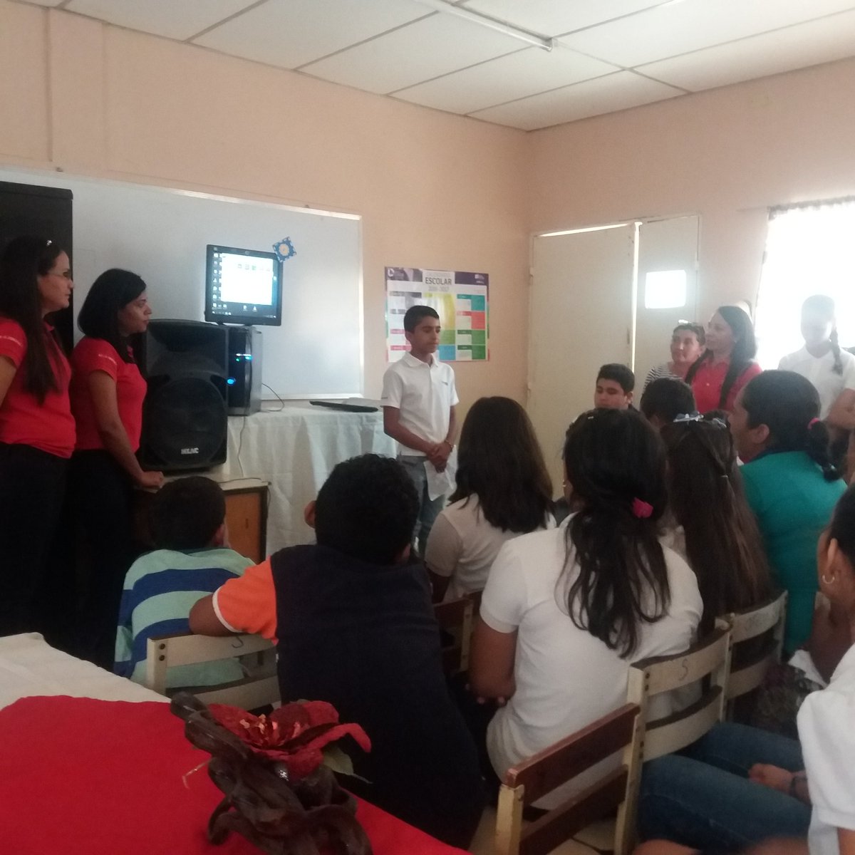 cbityoenakm6's tweet photo. Los niños y niñas presentando su trabajo tecnológico realizado en el #CBIT Licdo Ender Portillo Municipio #Mauroa Estado #Falcon https://t.co/MQB7NoWClj