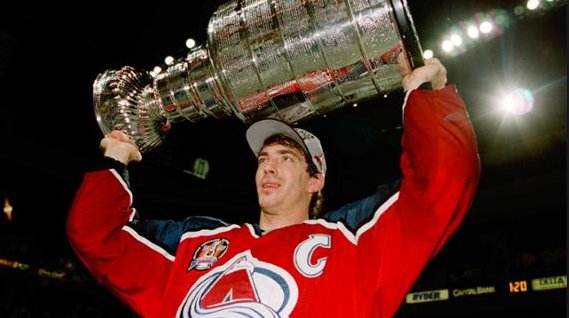 Happy 48th birthday to the legend Joe Sakic! 