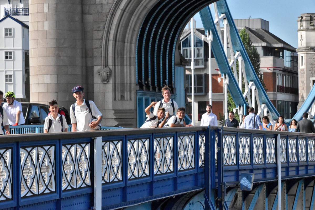 tvanvelden's tweet photo. Tower Bridge https://t.co/M7zGsXV8LX