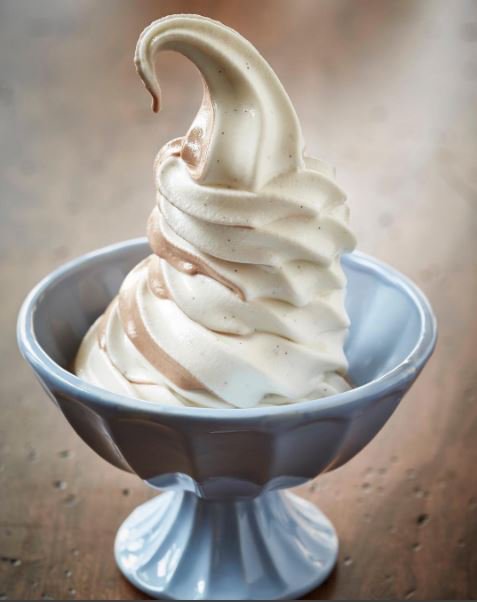 Beat the summer heat and cool off with some soft serve from neighboring @Sfoglinadc on your lunch break.