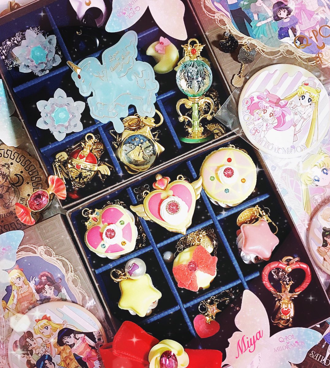 ɐʎ ɯ En Twitter Q Pot 美少女戦士セーラームーン セーラームーン キューポット セーラー ジュエルキャンディリング クライシスムーンマカロンネックレス 星空のマカロン ムーンフェイズの懐中時計 スタリオンレーヴ 幻の銀水晶パートドゥ ɐʎ ɯ En Twitter Q Pot 美少女戦士セーラームーン セーラームーン キューポット セーラー ジュエルキャンディリング クライシスムーンマカロンネックレス 星空のマカロン ムーンフェイズの懐中時計 スタリオンレーヴ 幻の銀水晶パートドゥ