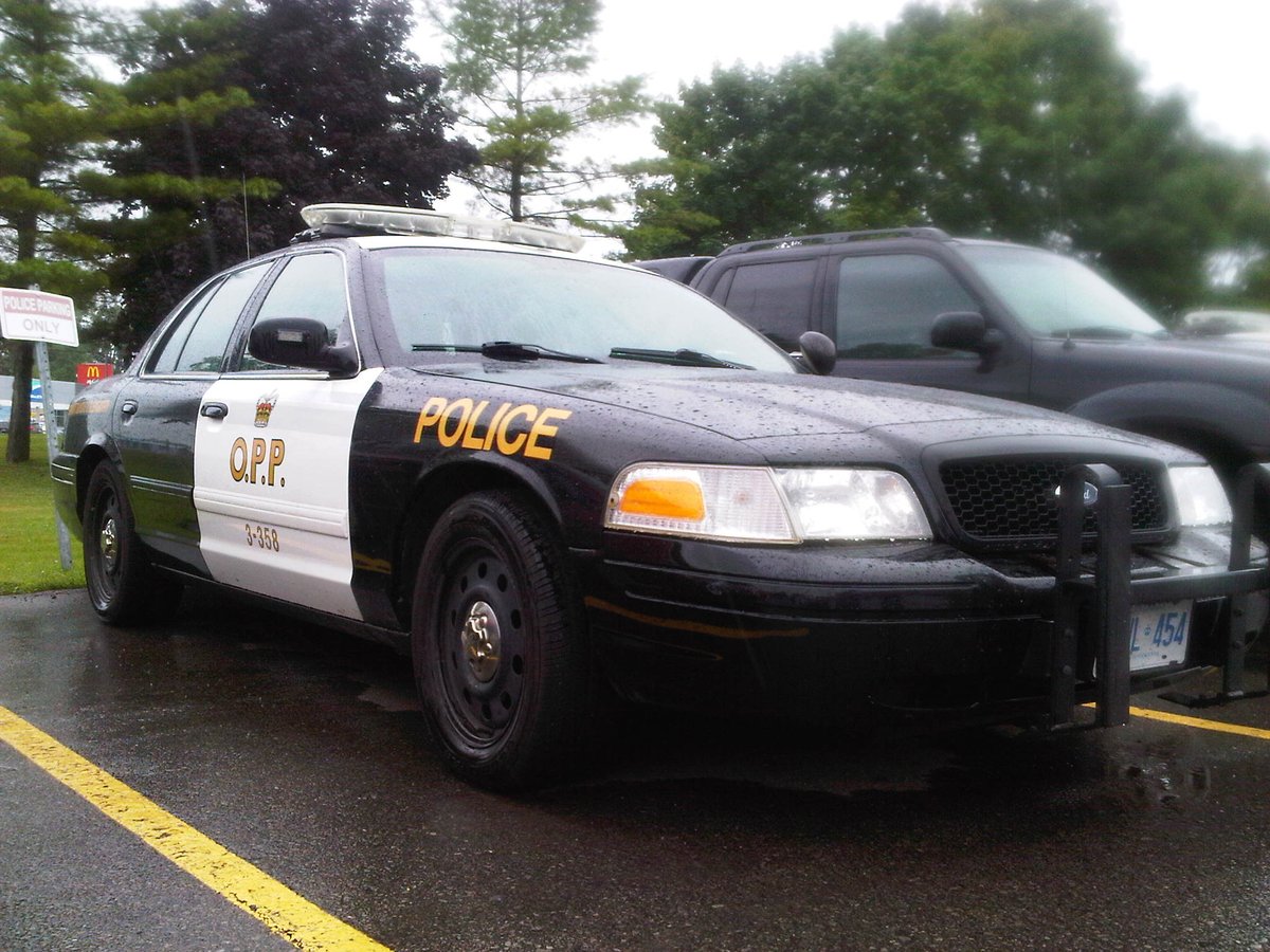 Crossbow seized during drug bust bit.ly/2tUrRs2 #drugbust #OPP #SouthStormont https://t.co/StxHIq1Azf