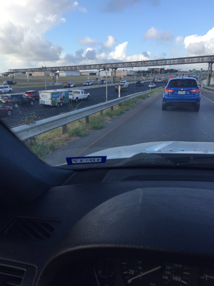 PeggyLlewellyn's tweet photo. We honor #miguelmoreno #SAPDstrong #SanAntonio @ksatnews https://t.co/GEF15CWpoH