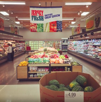 JerseyFreshNJDA's tweet image. Time for the big reveal: The latest retail store to partner with us to offer #JerseyFresh produce is ... drumroll, please .... @Target!