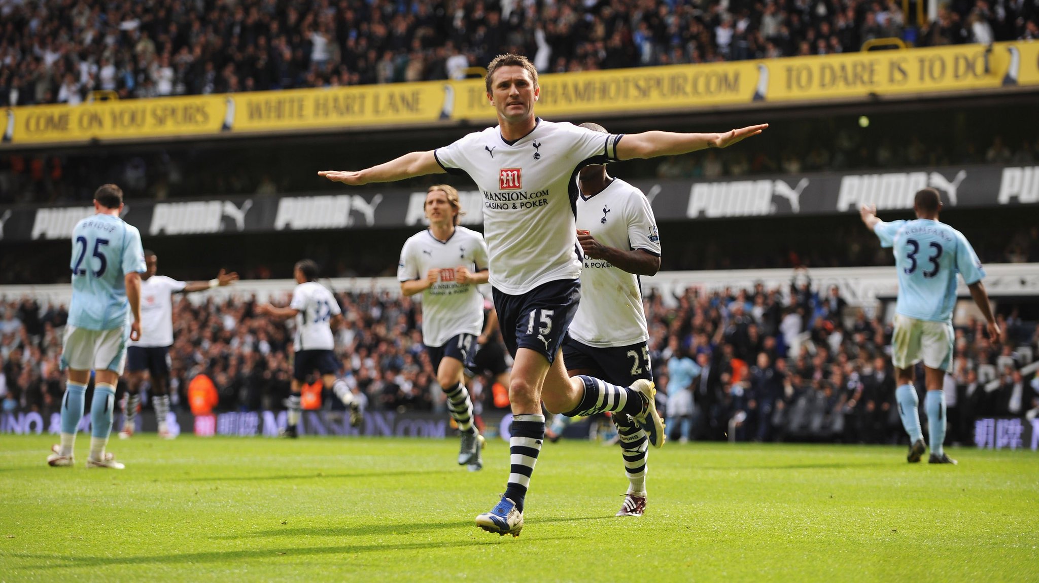    We\re wishing Robbie Keane a big happy birthday as well today! 

These finishes...       