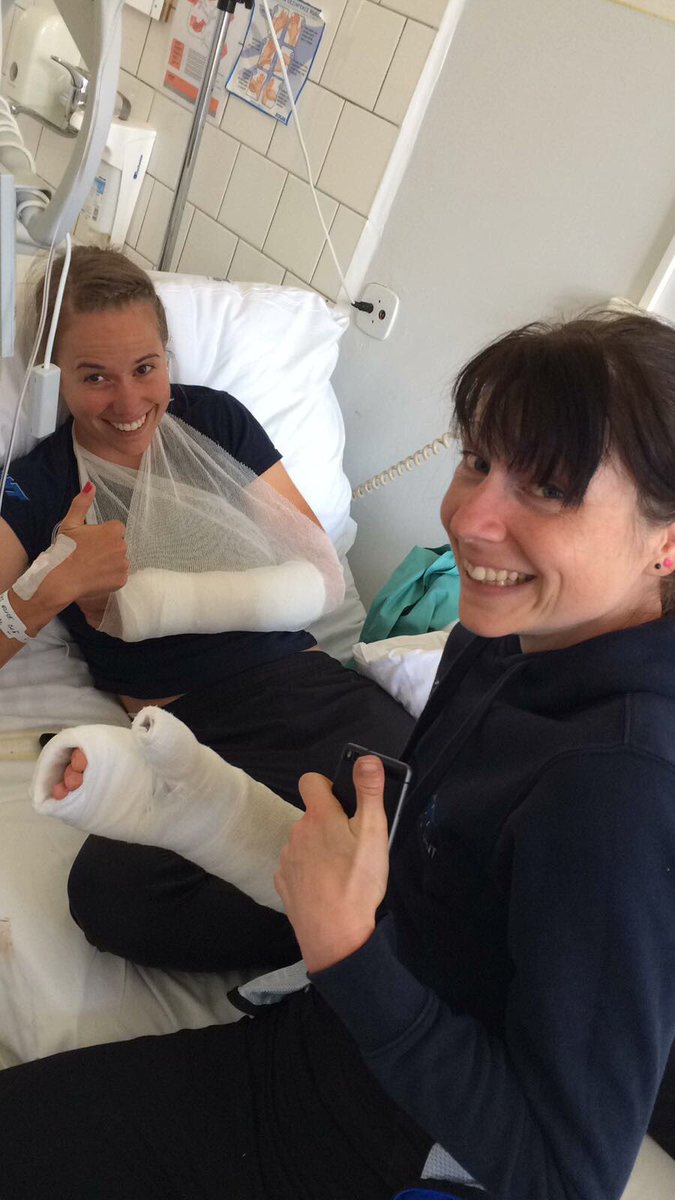 Unfortunately it wasn't a successful day for everyone @WNTTeam! <a href="/Elise_maes_/">Elise Maes</a> &amp; <a href="/bexrimmington/">Bex Rimmington</a> unfortunately crashed and broke their wrists