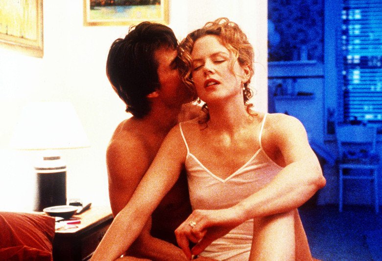IndieWire's tweet image. Watch: Why Stanley Kubrick’s erotic masterpiece &quot;Eyes Wide Shut&quot; is his most immersive film bit.ly/2u0uEAE