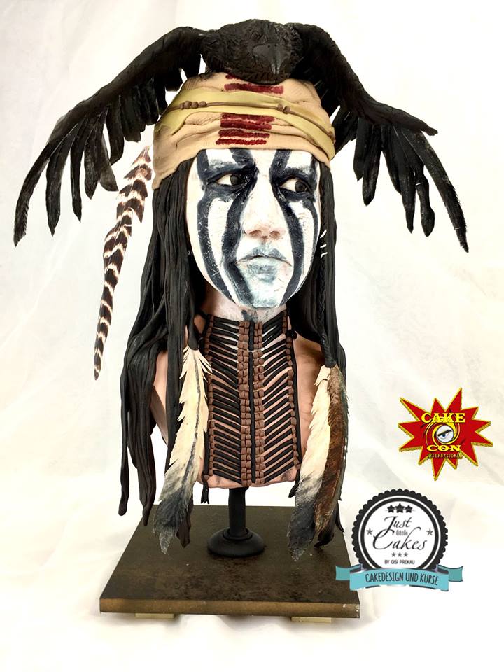 CakeConInt's tweet photo. Yes Tonto is a cake bust, amazing right?  By Gisi Prekau of Just little cakes @LoneRanger @realdepp @FILMBible @DisneyStudios https://t.co/6TLljU5mKJ