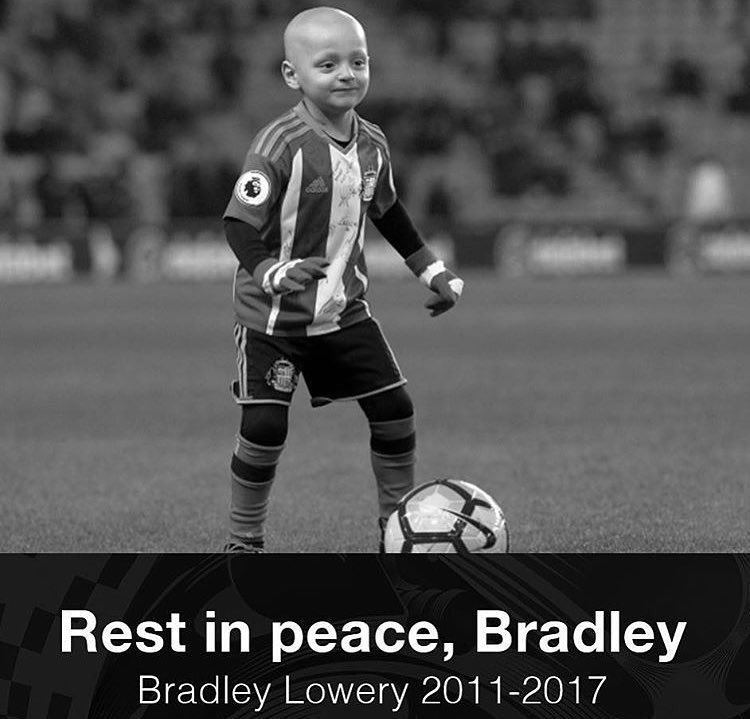 JesseLingard's tweet photo. Thoughts and prayers are with brave little Bradley's family and friends at this sad time #ripchamp https://t.co/TVwIhuYlXE