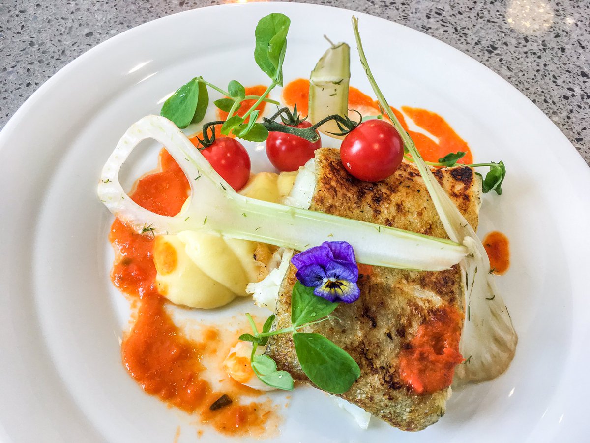 Karol Mart Penteado tweet media