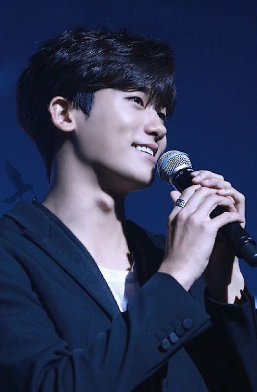 hyungsikpics's tweet photo. 💜 https://t.co/2IQVKSuHOa
