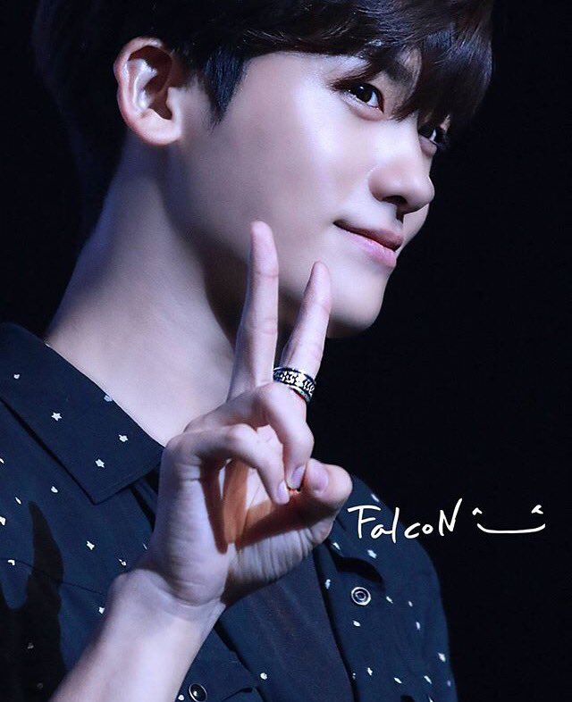 hyungsikpics's tweet photo. 💜 https://t.co/2IQVKSuHOa