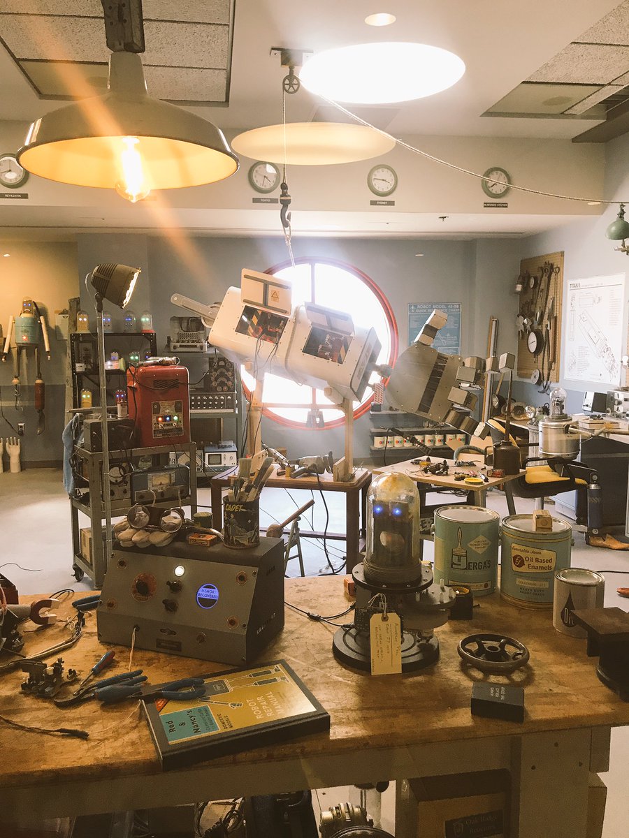 Vegas_Mandolin's tweet image. #robotrepair -because your robot needs love, too!