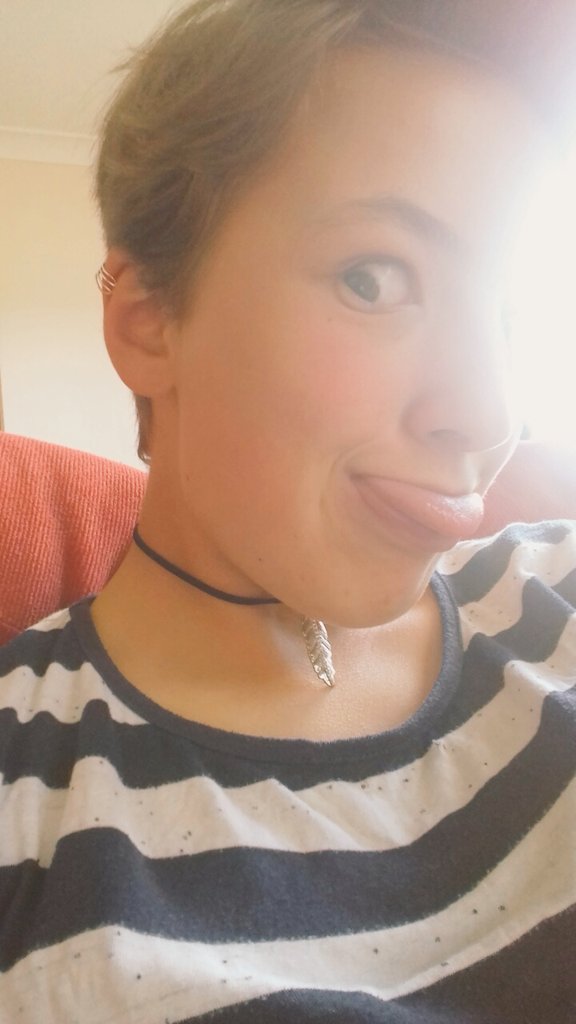 FellCharlotte's tweet photo. Me: I'm not who you think I am.
Mum : silently walks away. https://t.co/fnNp4zXohy