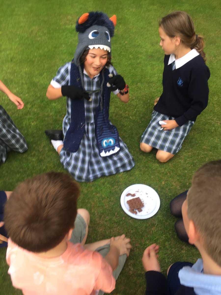 Boarding@BeestonHall tweet media